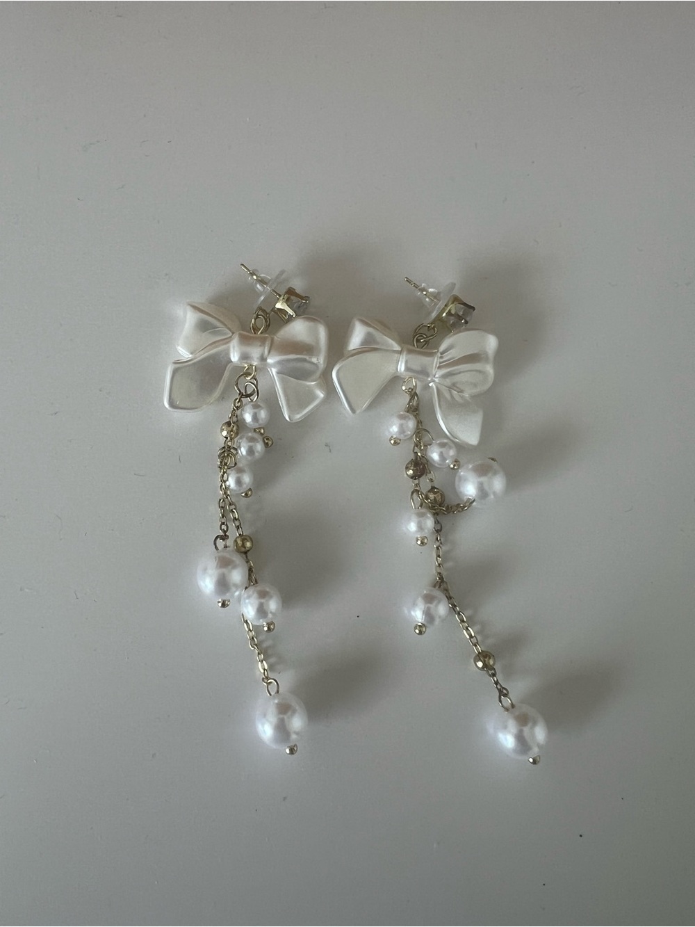 Pearl Drop Bow Dangle Earrings - White